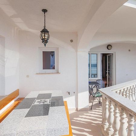 Nice Apartment In Crikvenica With Kitchen Esterno foto