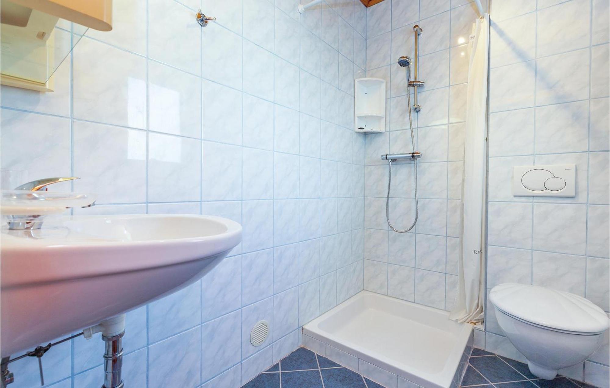Nice Apartment In Crikvenica With Kitchen Esterno foto