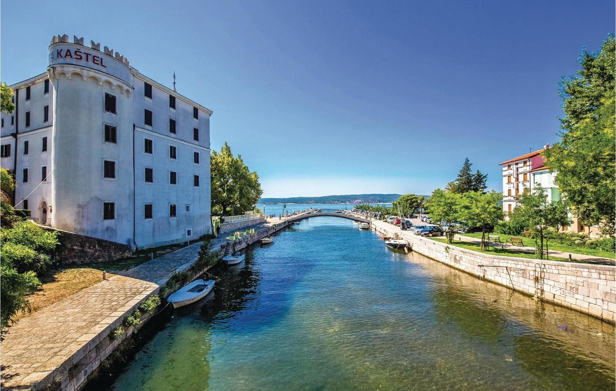 Nice Apartment In Crikvenica With Kitchen Esterno foto