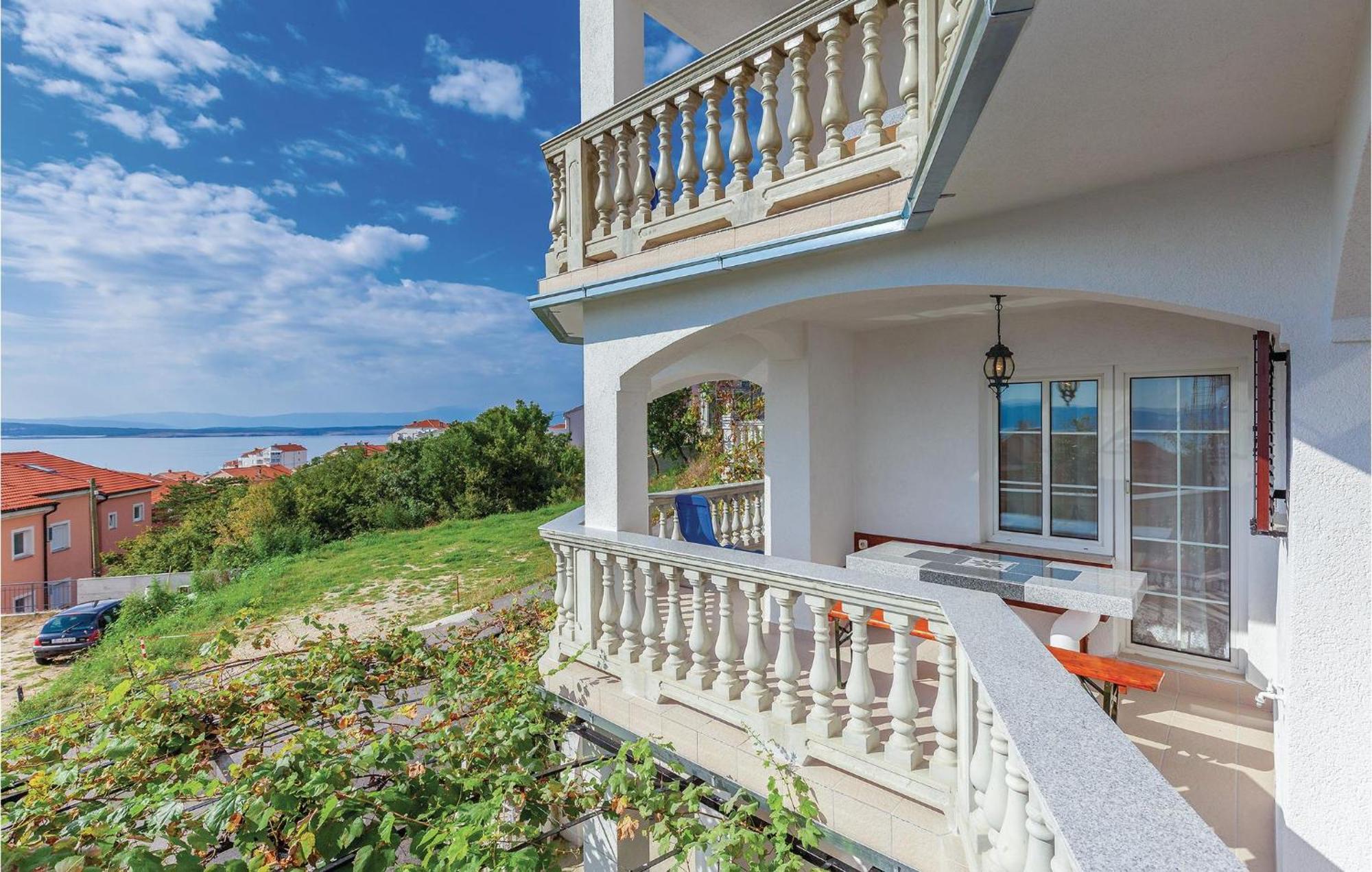 Nice Apartment In Crikvenica With Kitchen Esterno foto