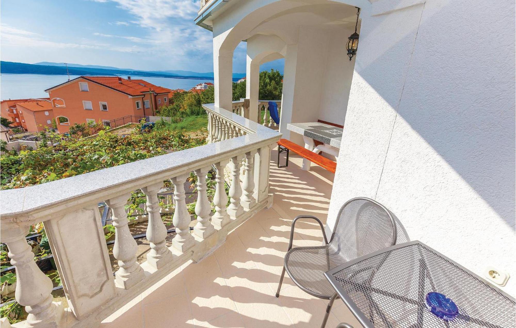 Nice Apartment In Crikvenica With Kitchen Esterno foto