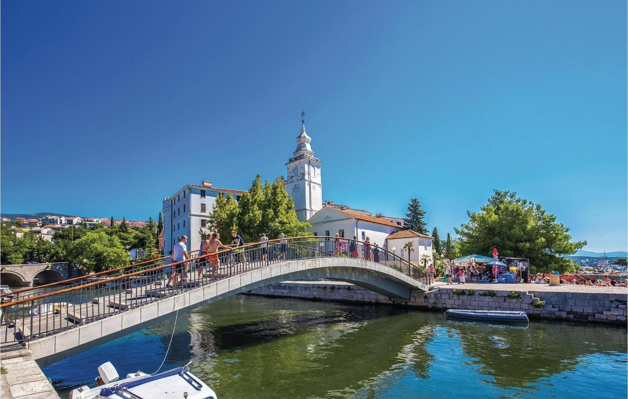 Nice Apartment In Crikvenica With Kitchen Esterno foto